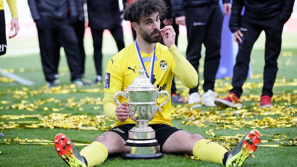 Diogo Tomas juhli viime kaudella Suomen cupin voittoa KuPS:n paidassa.