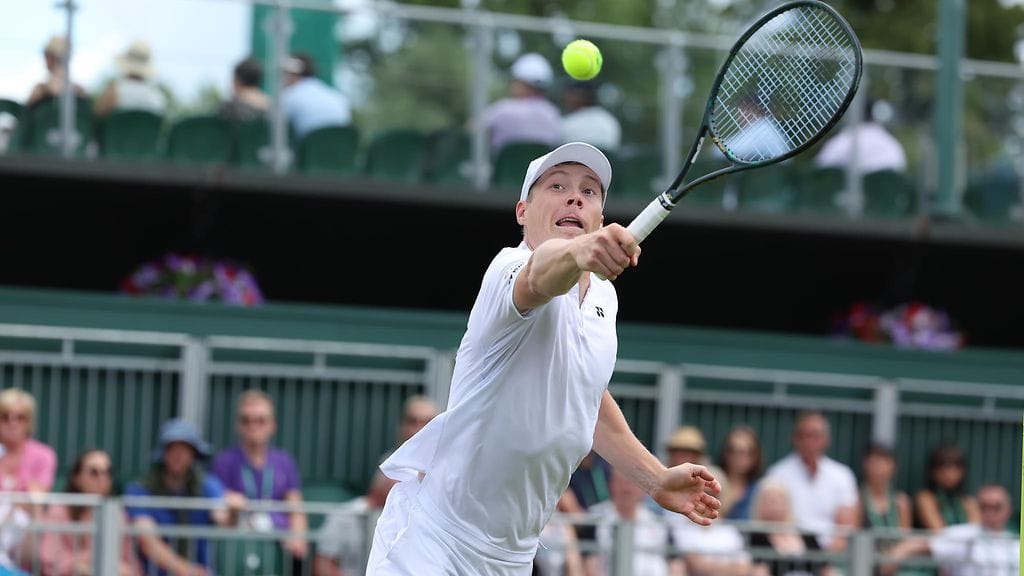 Harri Heliövaara on noussut nelinpelin maailmanhuipulle vetäydyttyään aiemmin jo tenniskentiltä.