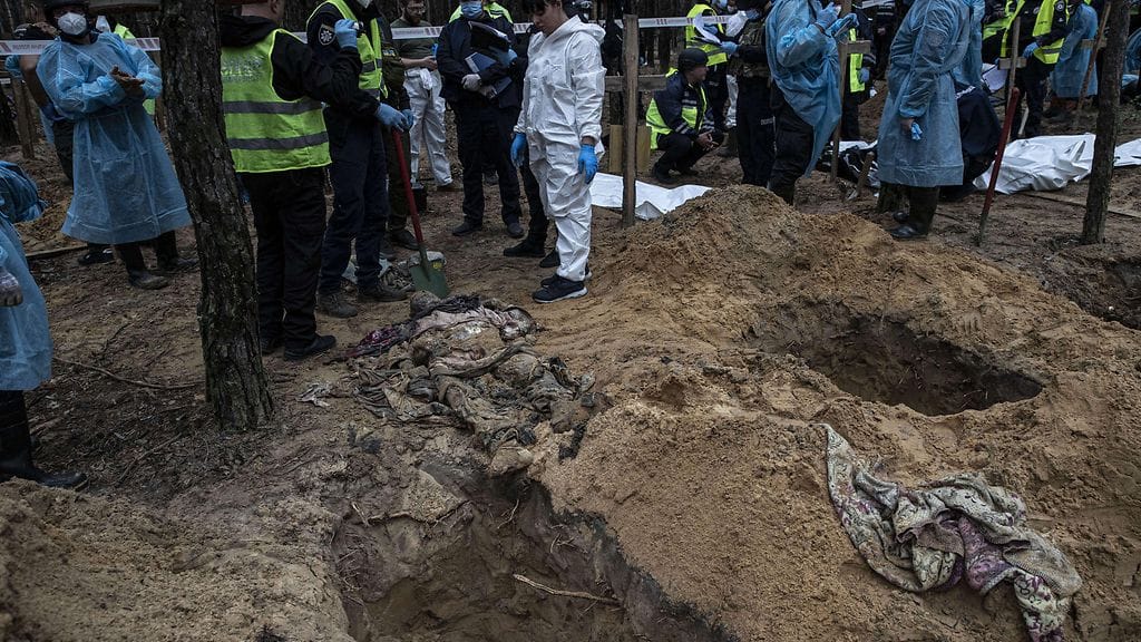 AOP Izjum joukkohaudat (4) (1)