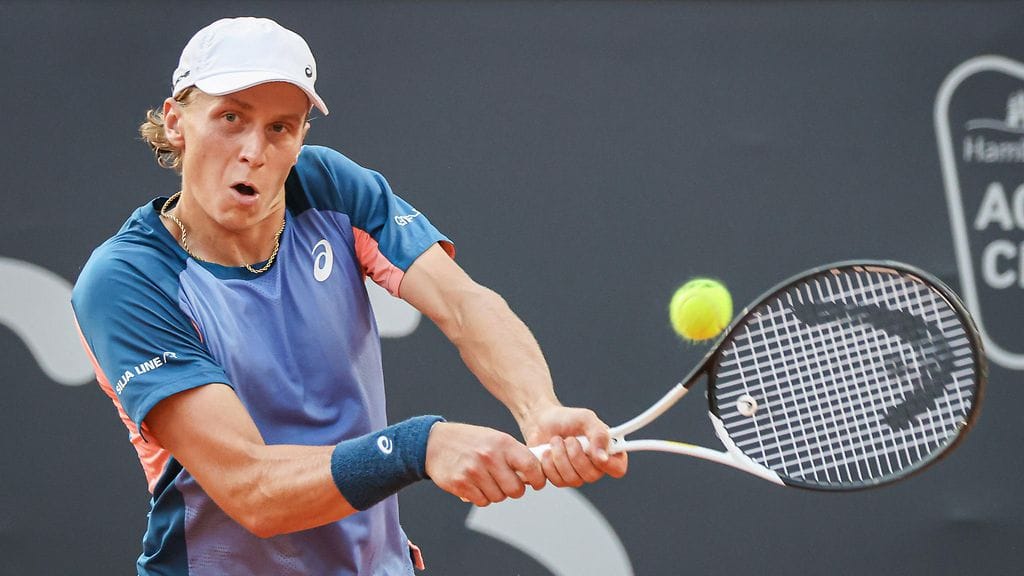 Emil Ruusuvuori vei Suomen johtoon Davis Cupissa, ja lisää hyvää seurasi.