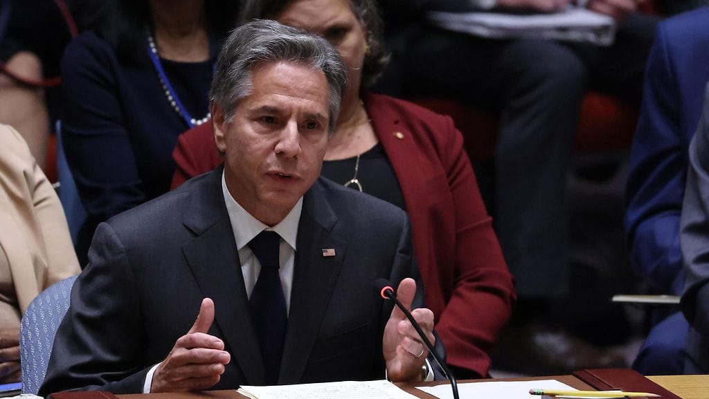 Antony Blinken vierailee parhaillaan Kiovassa