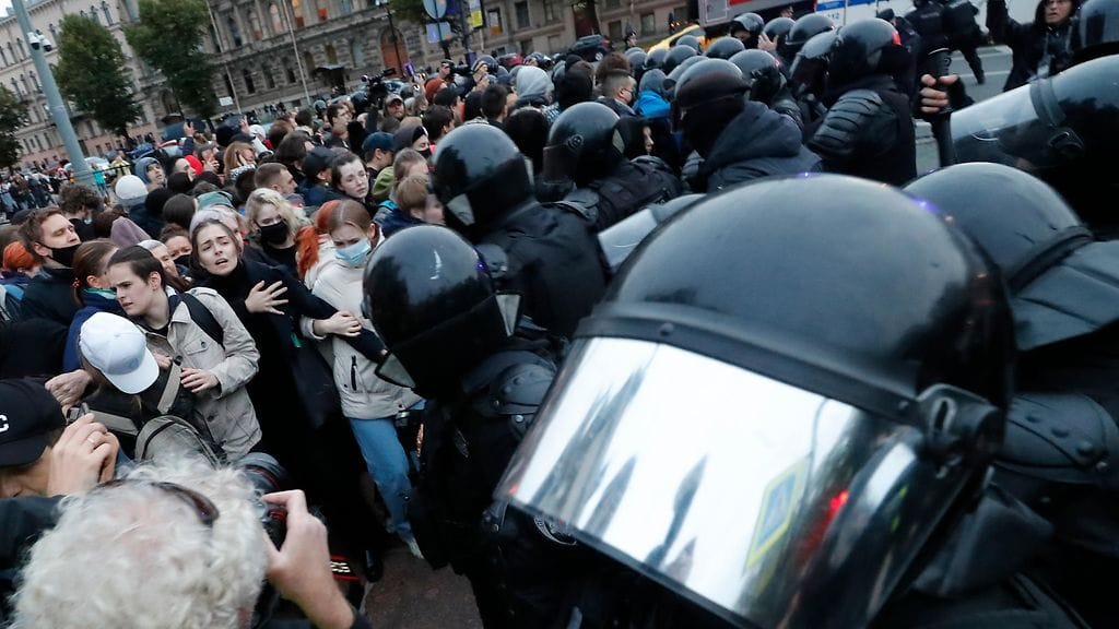 Mielenosoittajia Venäjällä AOP