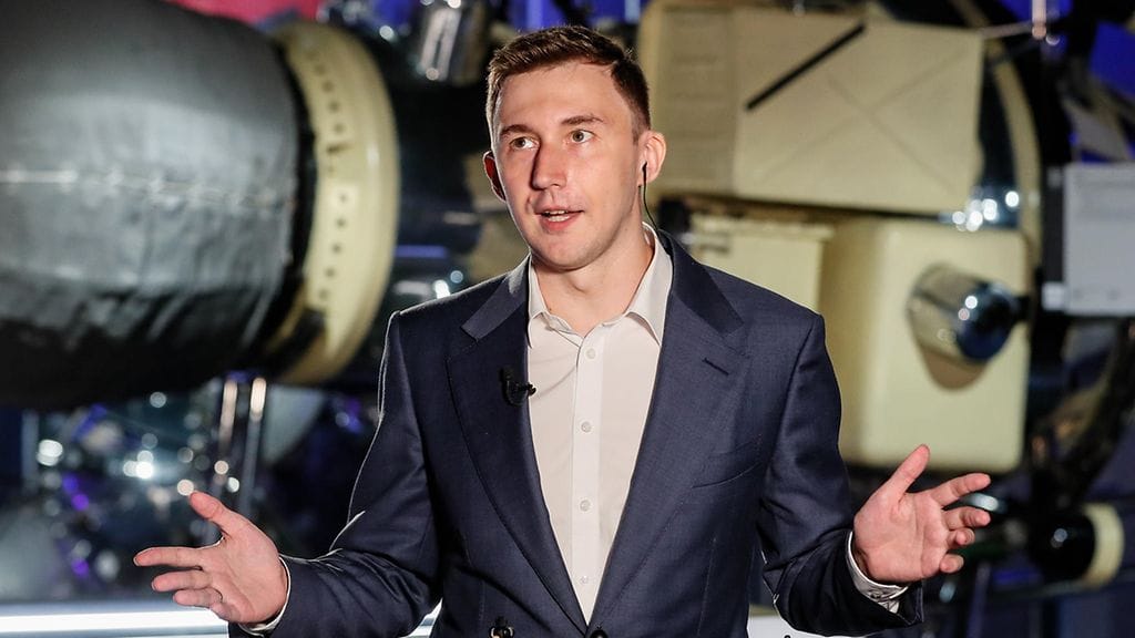 Sergei Karjakin jatkaa Vladimir Putinia tukevalla linjalla.