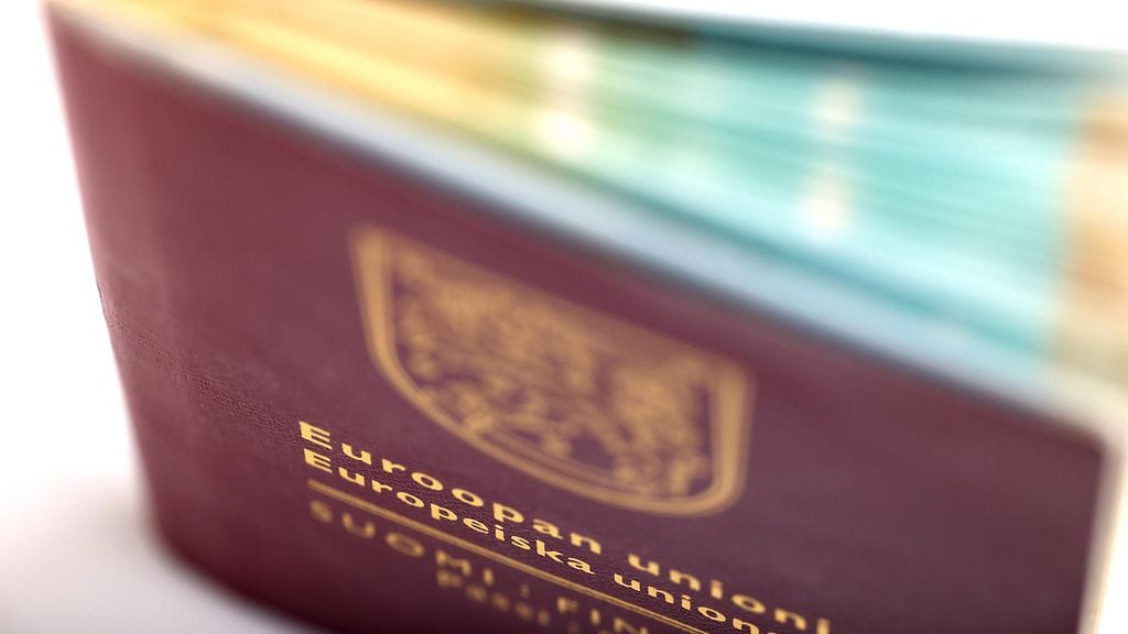 Ulkoministeriö on listannut kahdeksan maata, joista se kehottaa poistumaan välittömästi.