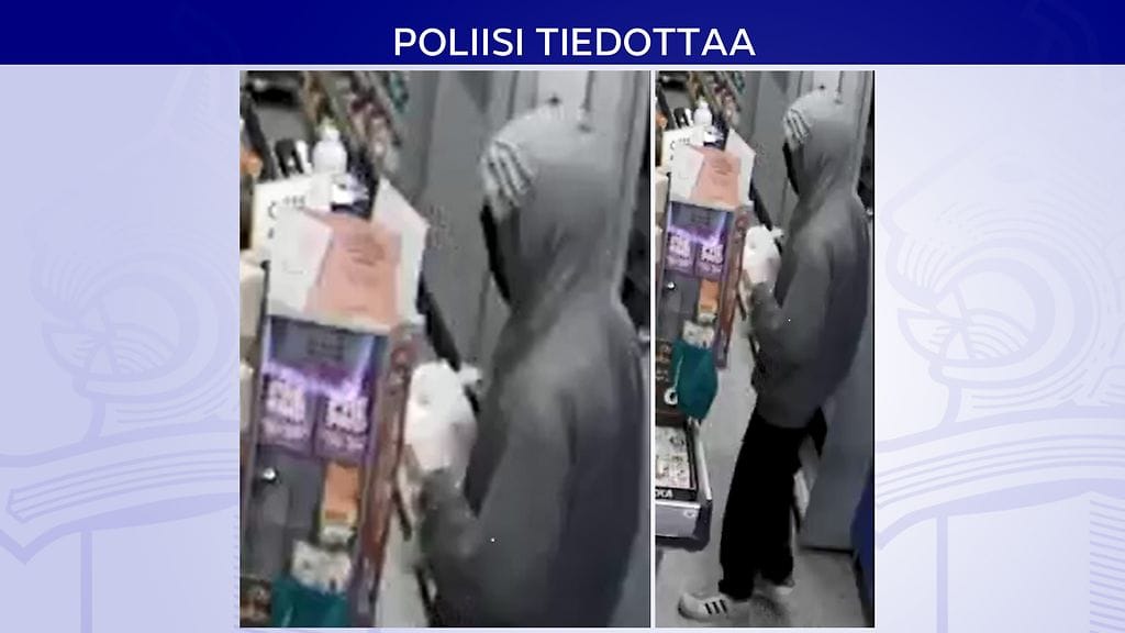 Törkeästä ryöstöstä epäilty mies oli pukeutunut valkoisiin Adidaksen tennareihin, mustiin housuihin ja harmaaseen huppariin, jonka alla oli musta pipo.