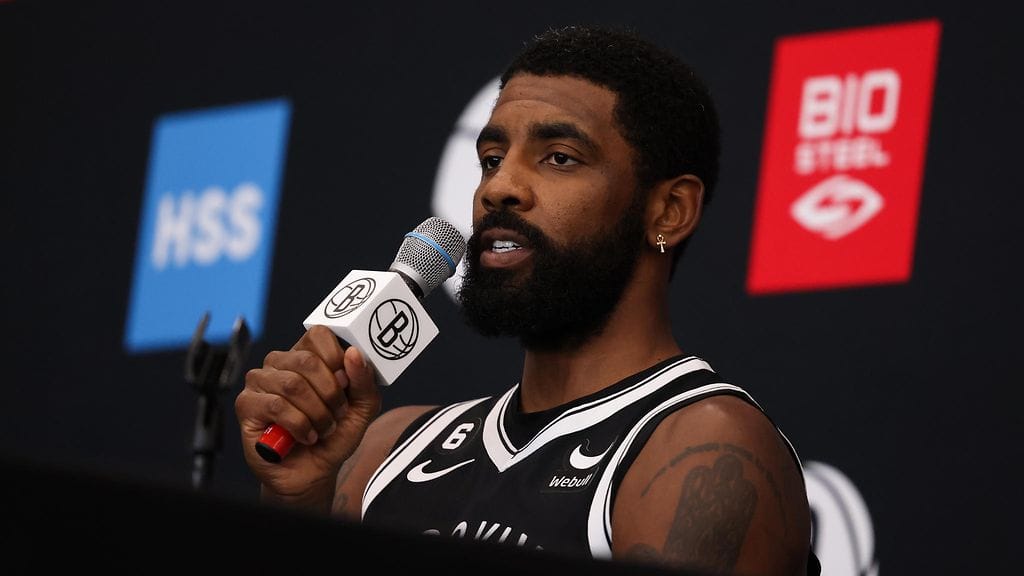 Kyrie Irving kieltäytyi Brooklyn Netsin tarjoamasta jättisopimuksesta.