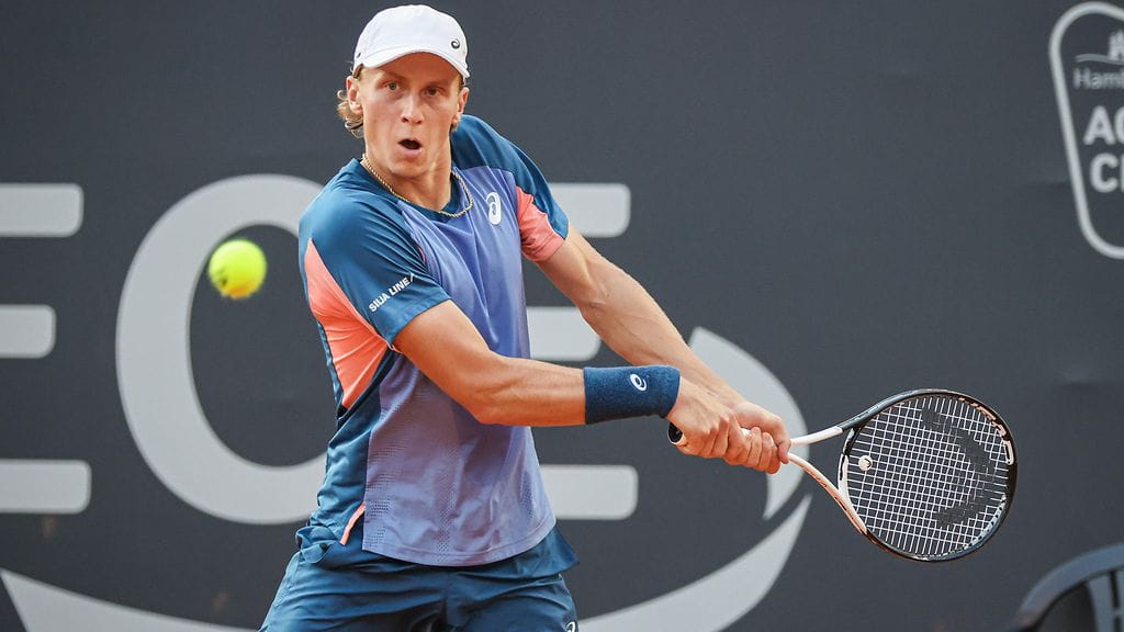 Emil Ruusuvuori eteni tyylillä jatkoon Israelissa.