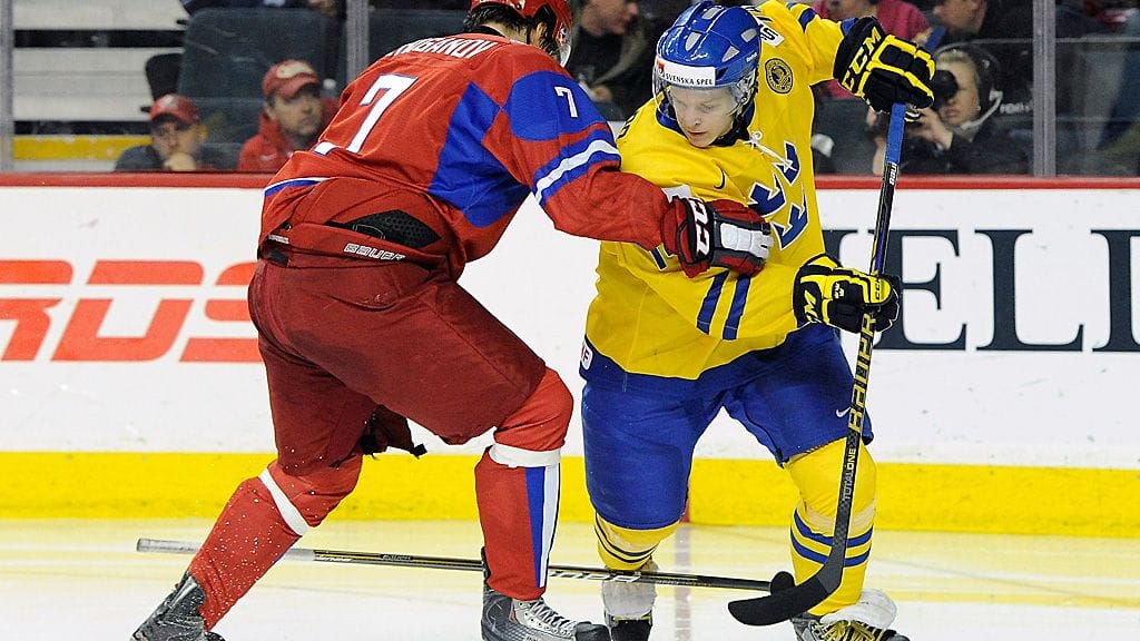 Ruotsin Max Friberg kiertää Venäjän Igor Orzhiganovia.