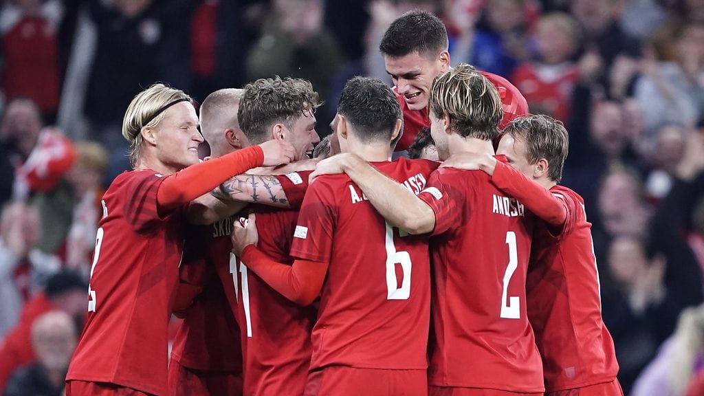 Tanskan MM-pelipaitavalmistaja Hummel protestoi Qatarin kisaisännyyttä vastaan.