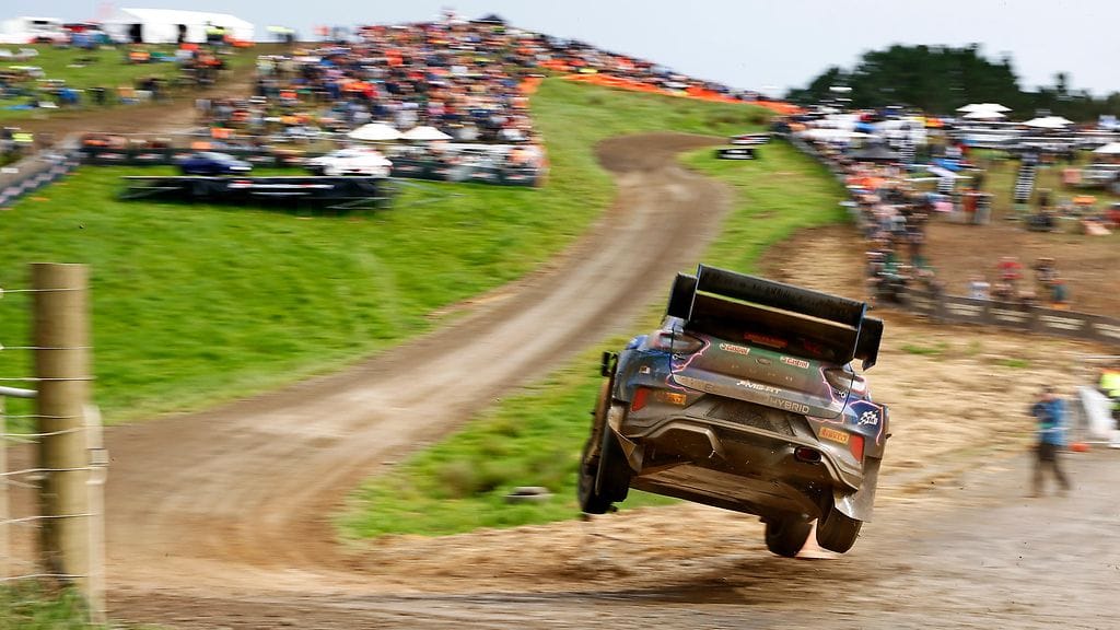 Craig Breen oli ongelmissa Uuden-Seelannin MM-rallissa.