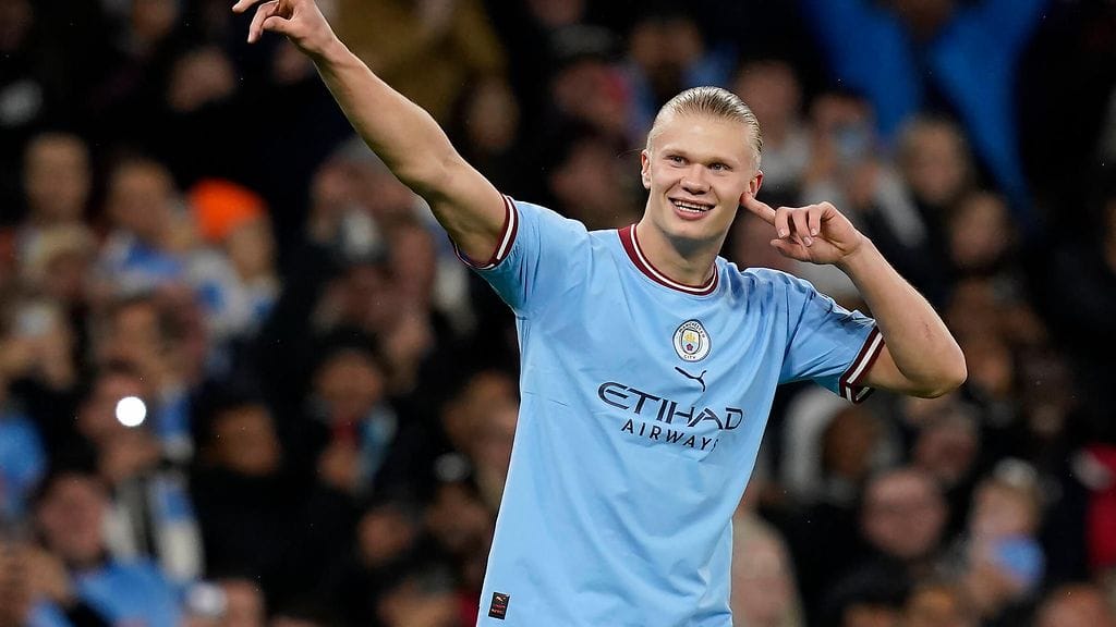 Erling Haaland vei Manchester Cityn johtoon FC Kööpenhaminaa vastaan.
