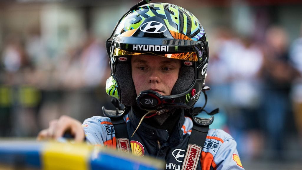 Oliver Solbergin MM-ralliura koki kolauksen.