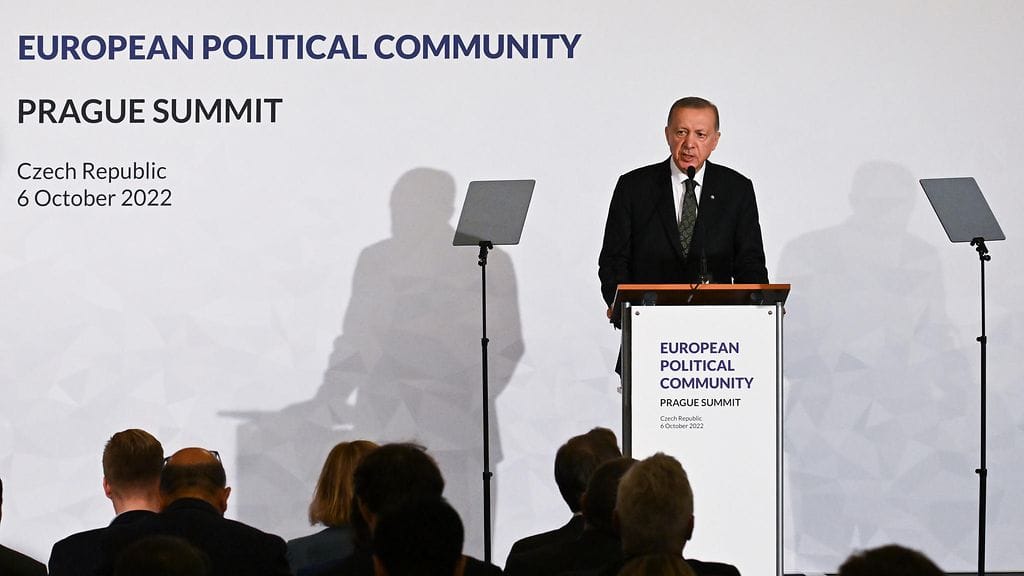 Turun presidentti Erdogan Tshekissä.