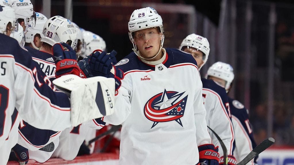 Patrik Laine hääri maalinteossa.