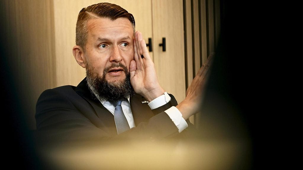 126447454 viron suurlähettiläs