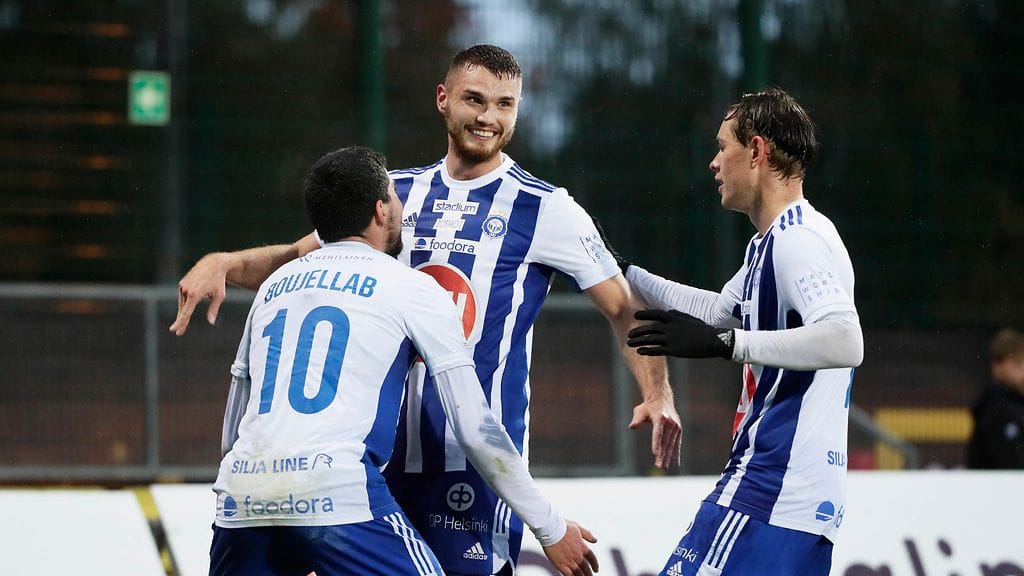 HJK voitti kolmannen peräkkäisen Suomen mestaruutensa.