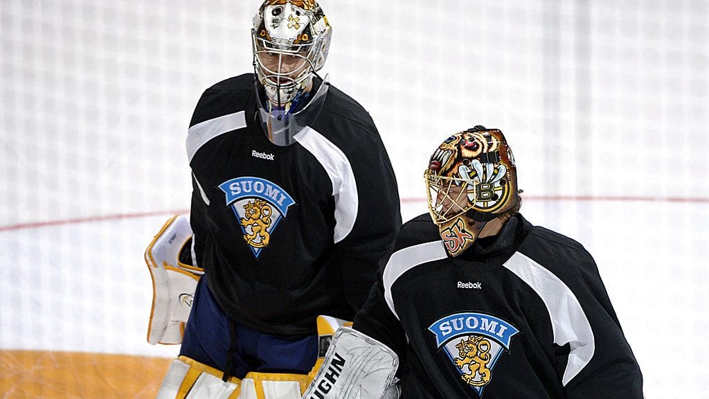 Pekka Rinne (vas.) ja Tuukka Rask ovat ehdolla olympialaisiin.