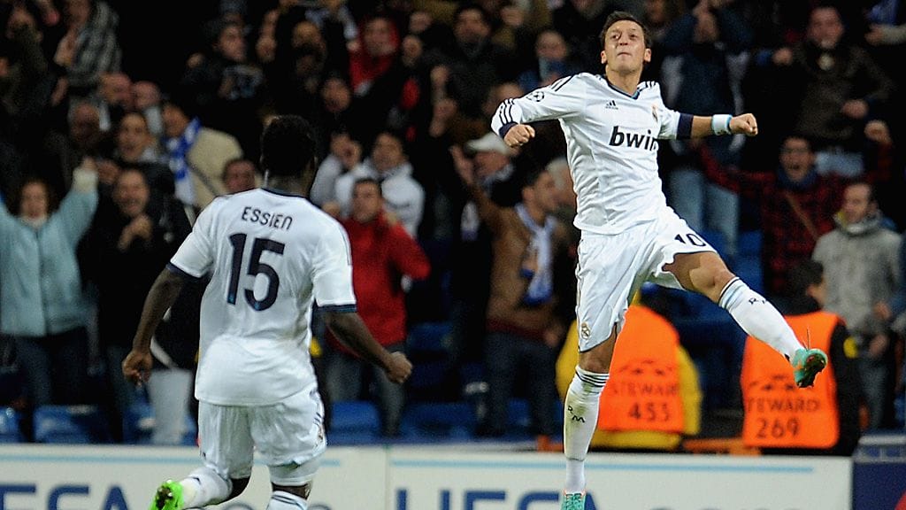 Mesut Özil tuuletta tasoitusta.