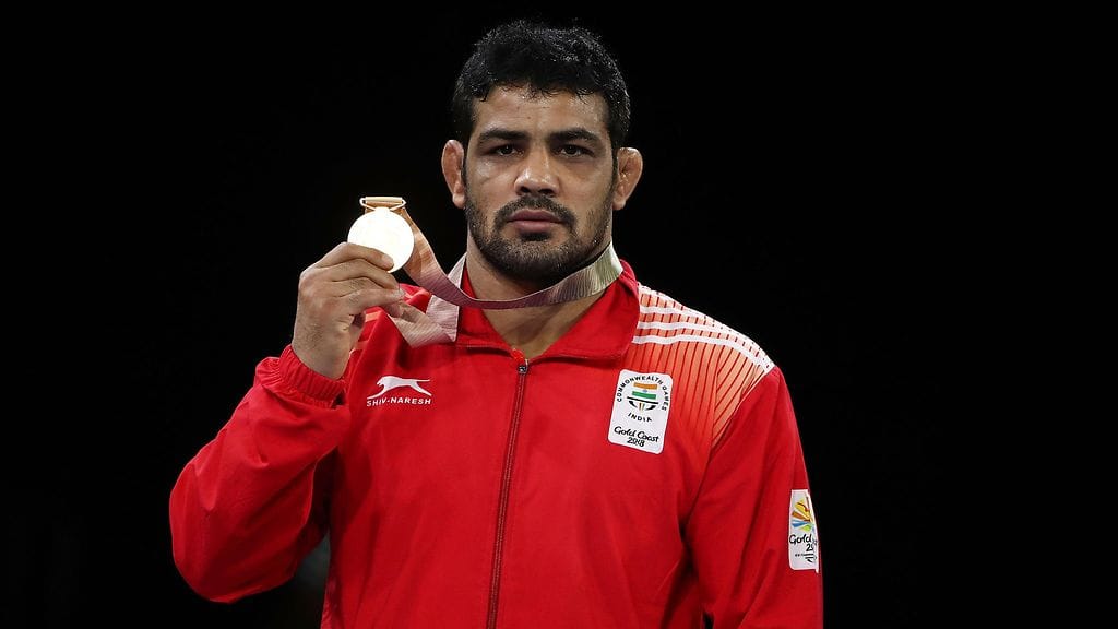 Sushil Kumaria syytetään murhasta, kidnappauksesta, mellakoinnista ja tappavan aseen käytöstä.