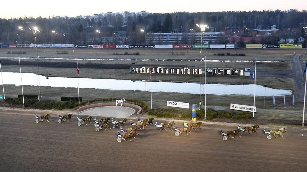 Helsingin kaupunki ilmoittaa, että se ei aio uusia Suomen pääraviradan Vermon vuokrasopimusta. Kuvassa Vermon ravirata 17. huhtikuuta 2019.