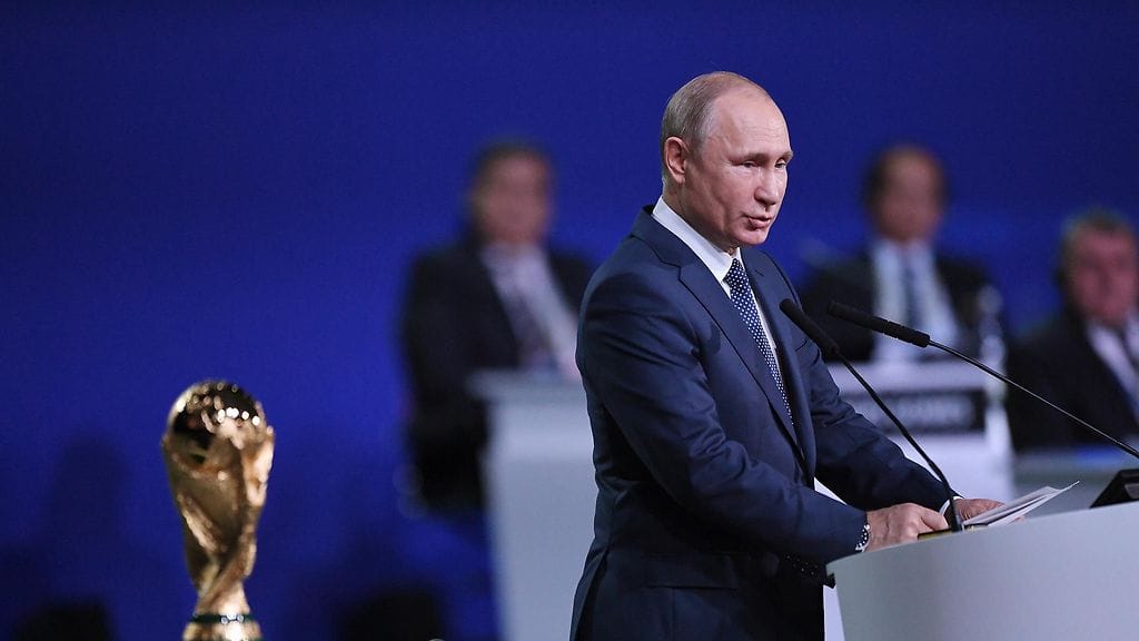 Vladimir Putin FIFAn kongressissa vuonna 2018.