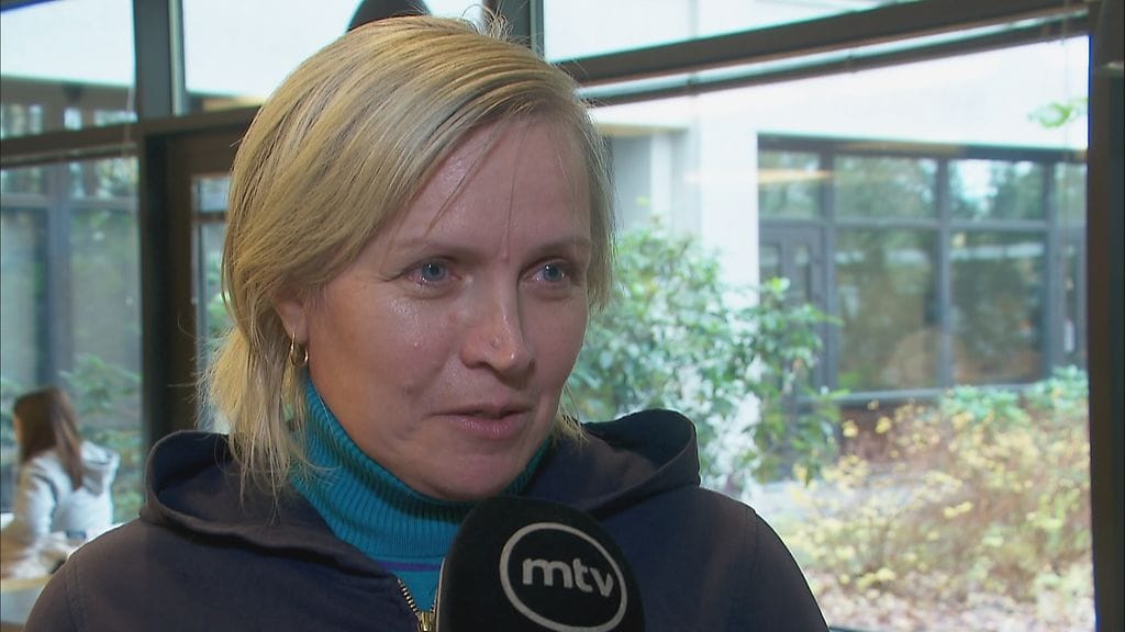 Nihtisillan vastaanottokeskuksessa kuukausia asunut Tetiana Holub on sitä mieltä, että pienillä muutoksilla ruokaa voitaisiin parantaa huomattavasti.