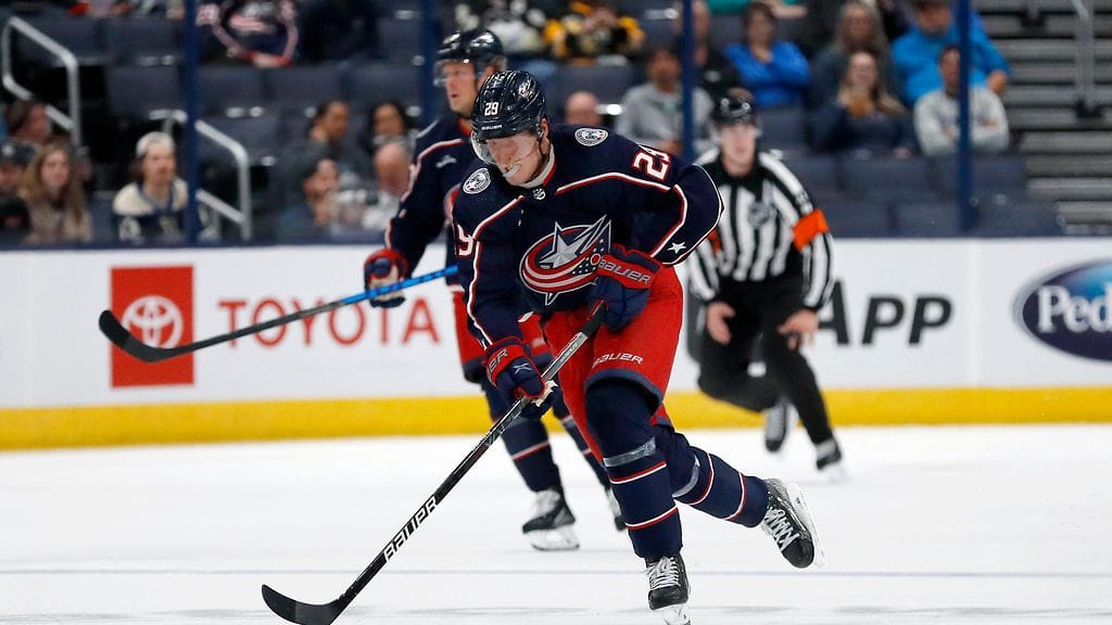 Patrik Laine palaa tositoimiin ottelussa Arizona Coyotesia vastaan.