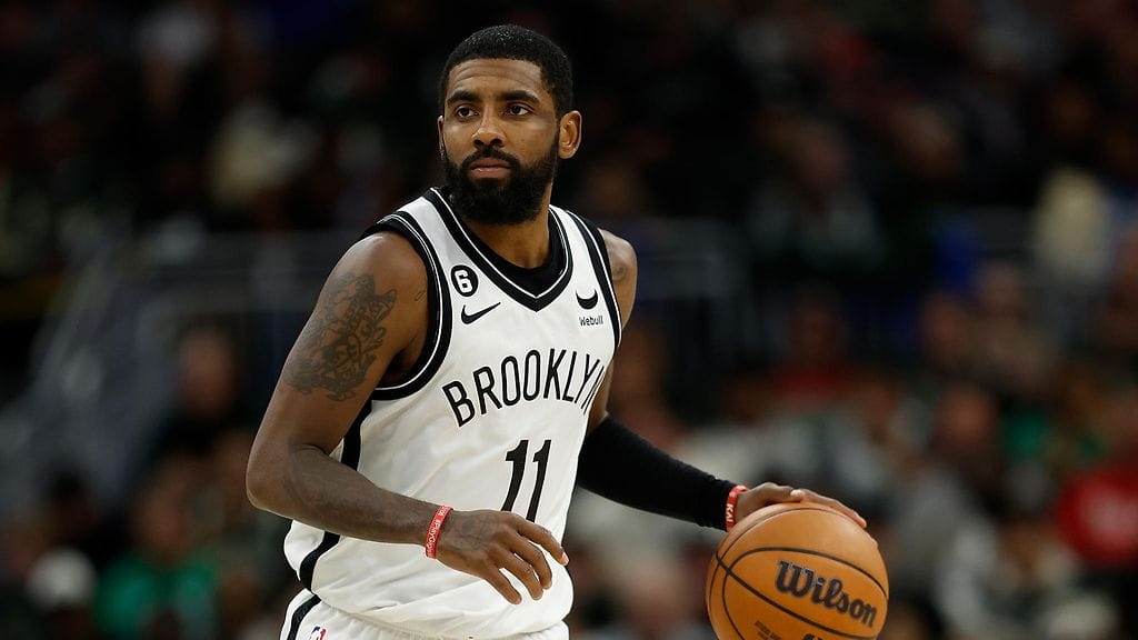 Kyrie Irving on esiintynyt viime aikoina otsikoissa koripallon ulkopuolisista syistä.