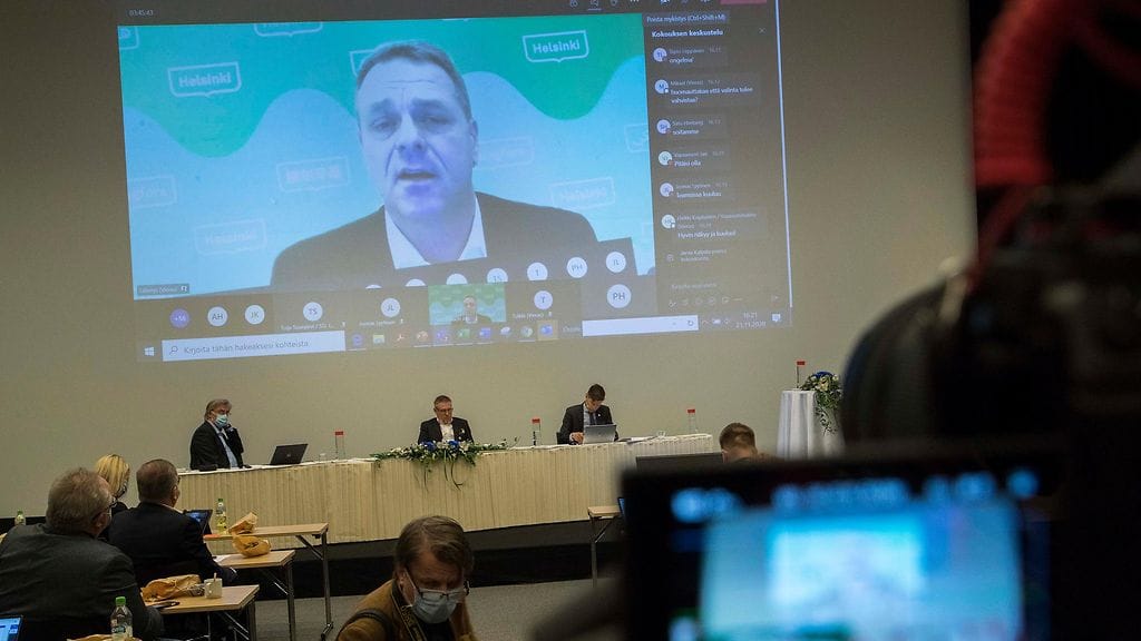 Suomen Olympiakomitean puheenjohtaja on toiminut vuodesta 2020 Jan Vapaavuori. Huippu-urheiluyksikön johtajana toimii tätä nykyä ex-huippuhiihtäjä Matti Heikkinen.