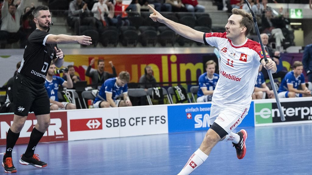 Sveitsi kaatoi Suomen salibandyn MM-kisoissa.