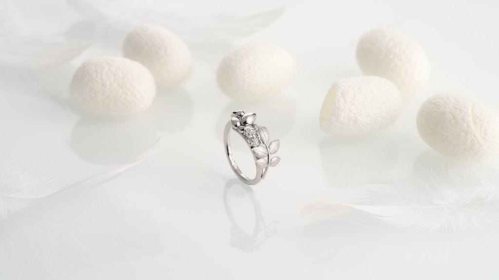 Maria Karlströmin ”Eva” on Vuoden Kaunein Sormus 2022. kilpailun järjestävät vuosittain yhteistyössä I love me -messut ja Häät-media.