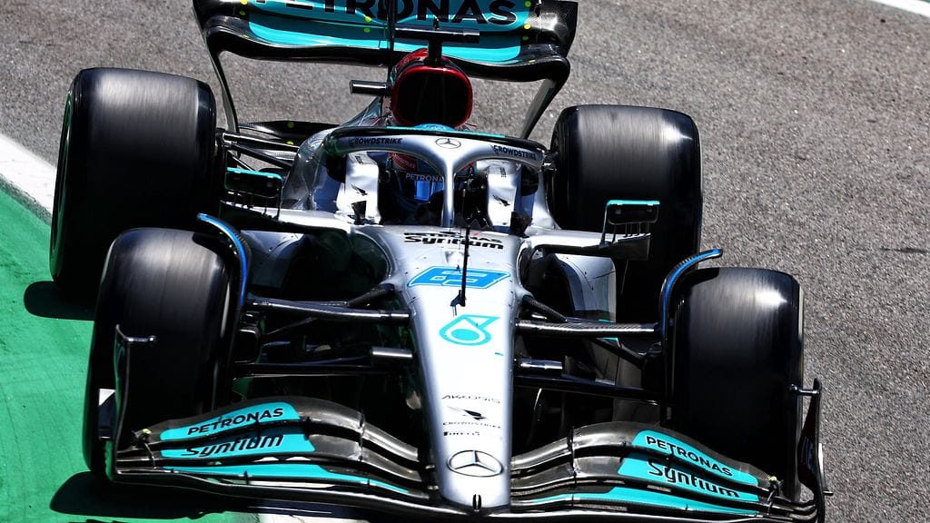 George Russell ajoi Brasilian GP:n sprintin voittoon.