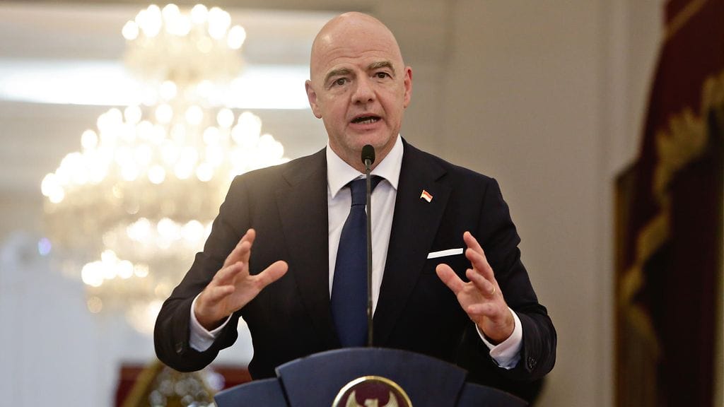 Gianni Infantino pysyy Fifan ruorissa.