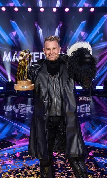 masked_singer_suomi_s4_eps12_musta-lammas_lenni-kalle_taipale_02_kuvaaja_saku_tiainen