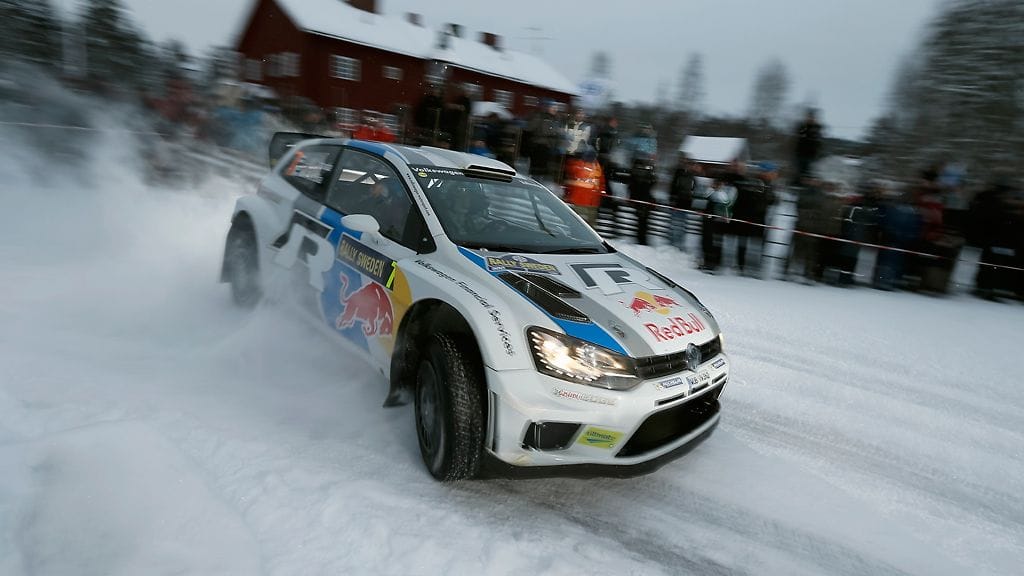 Jari-Matti Latvala putosi 8,3 sekunnin päähän Mads Östbergistä.