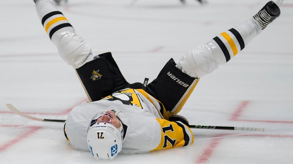 Jevgeni Malkin ei toistanut venyttelyliikkeitään yksin.