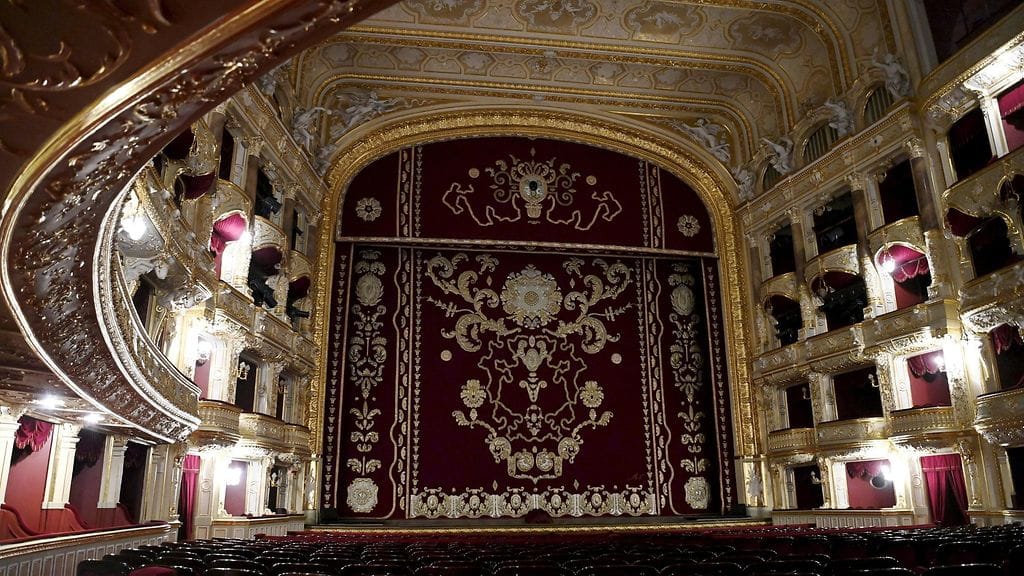 LK 127194066 Odessan ooppera 2