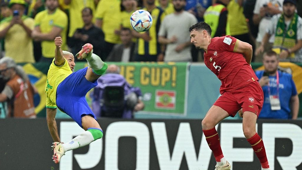Brasilian Richarlison esitti huikeita otteita Serbiaa vastaan.