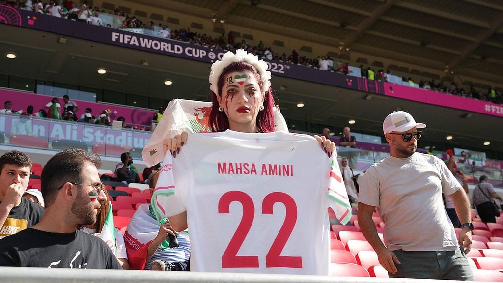 Iran MM-kannattajat ovat ottaneet aktiivisesti kantaa maansa tilanteeseen.