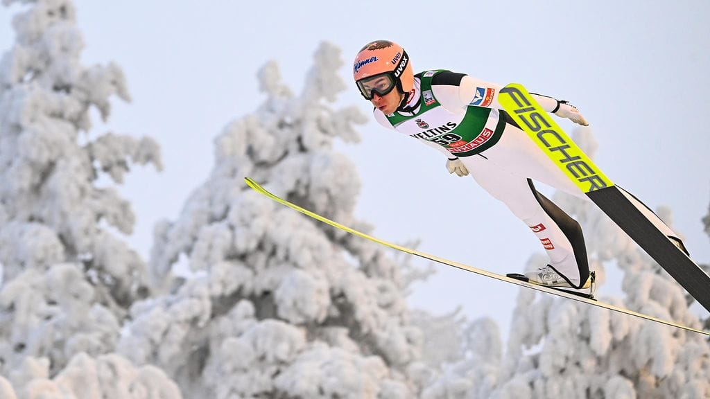 Stefan Kraft esitti voittosuorituksen Rukan maailmancupissa.