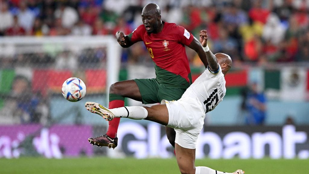 Danilo Pereira pelasi täydet minuutit Portugalin MM-avauksessa.