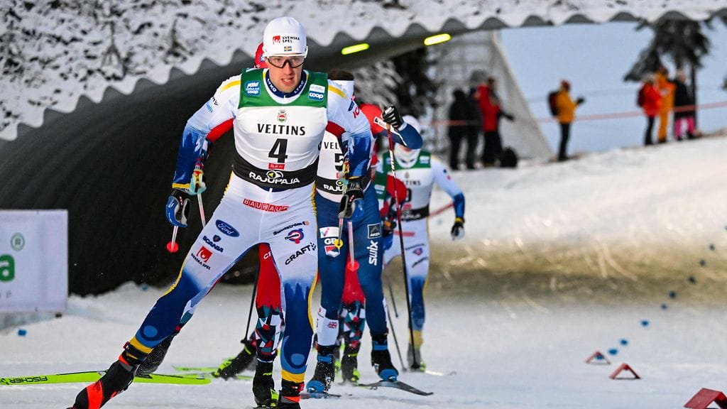 Halfvarsson latasi täyslaidallisen.