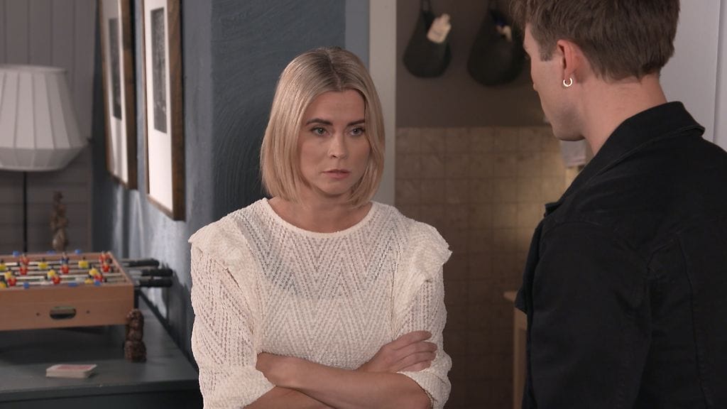 4324 02 eva kristian