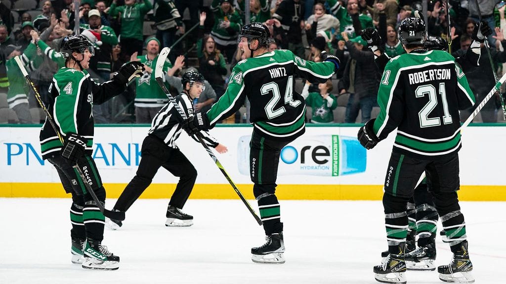 Roope Hintz on tehnyt tällä kaudella 24 ottelussa tehot 11+19. Dallas on läntisessä konferenssissa kolmantena.