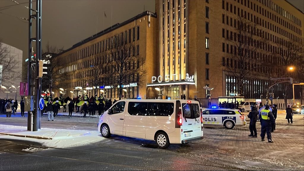 OMA Siniliike postitalo