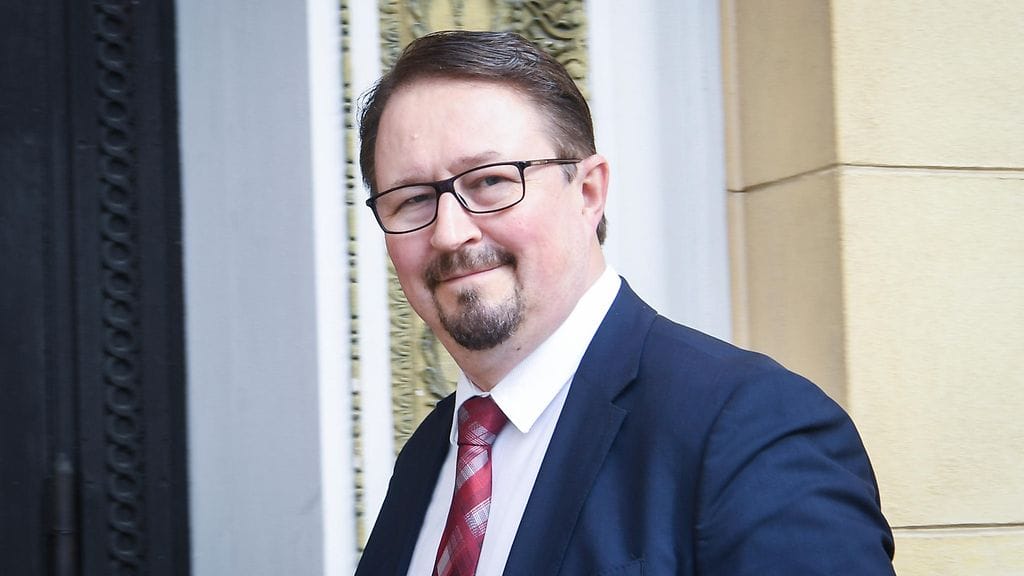 THL muistuttaa, että kaikkein heikoimmassa ja haavoittuvimmassa asemassa olevat ihmiset ovat hyvinvointialueiden palveluiden piirissä. Kuvassa THL:n pääjohtaja Mika Salminen.