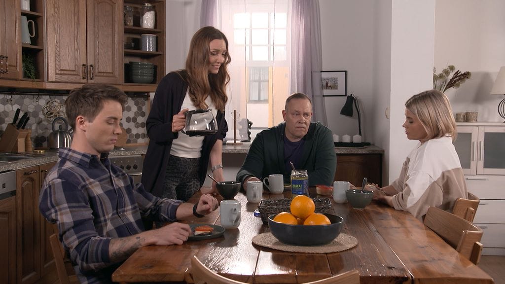 4328 01 kristian joanna lasse eva