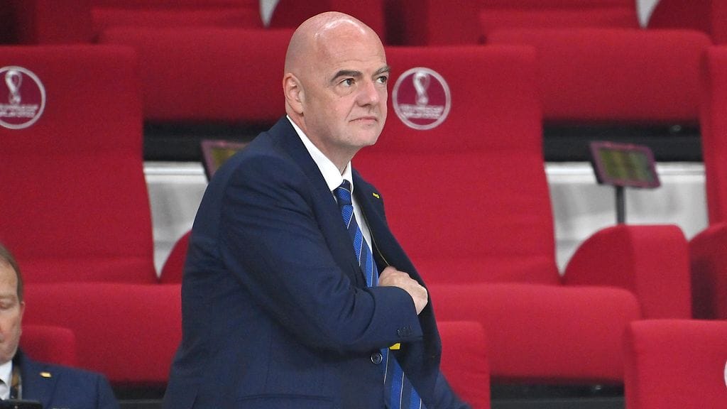 Kansainvälisen jalkapalloliiton Fifan puheenjohtaja Gianni Infantino on ollut tuttu näky kansainvälisessä tv-kuvassa.