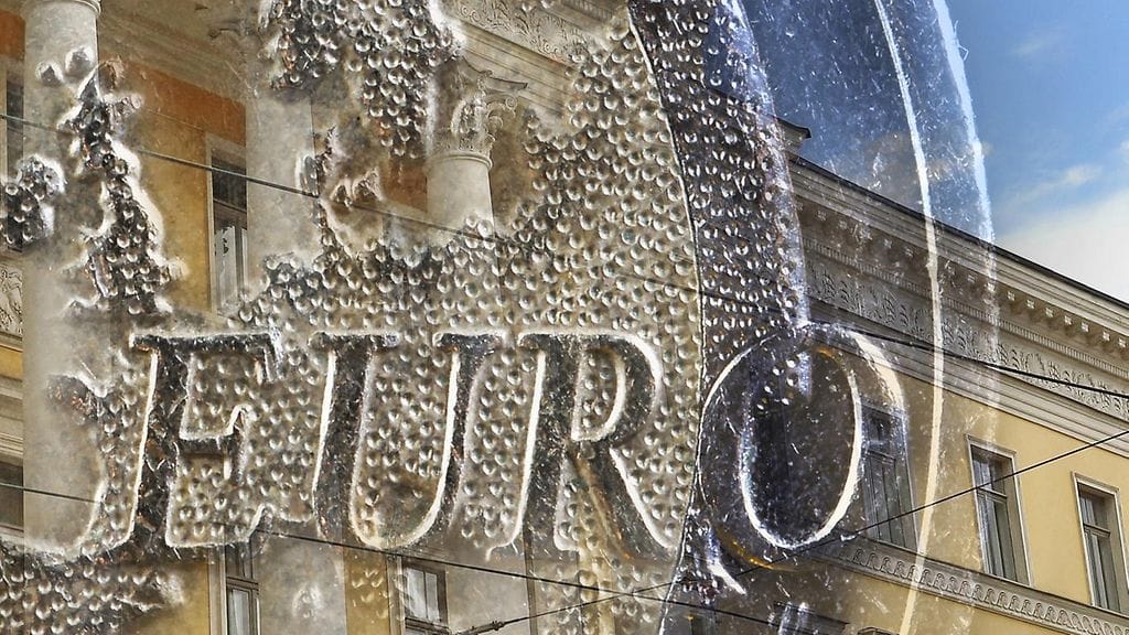 Tälle vuodelle IMF suosittelee, että Suomi kiristää julkista rahankäyttöä lievästi.