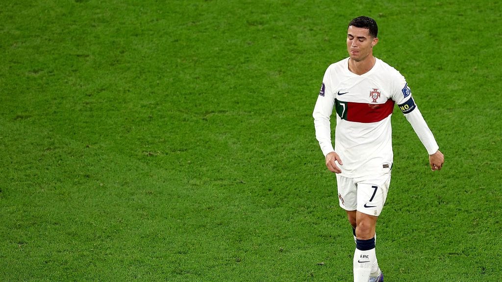 Portugalin Cristiano Ronaldo poistui MM-näyttämöltä kyynelehtien ennen joukkuetovereitaan.